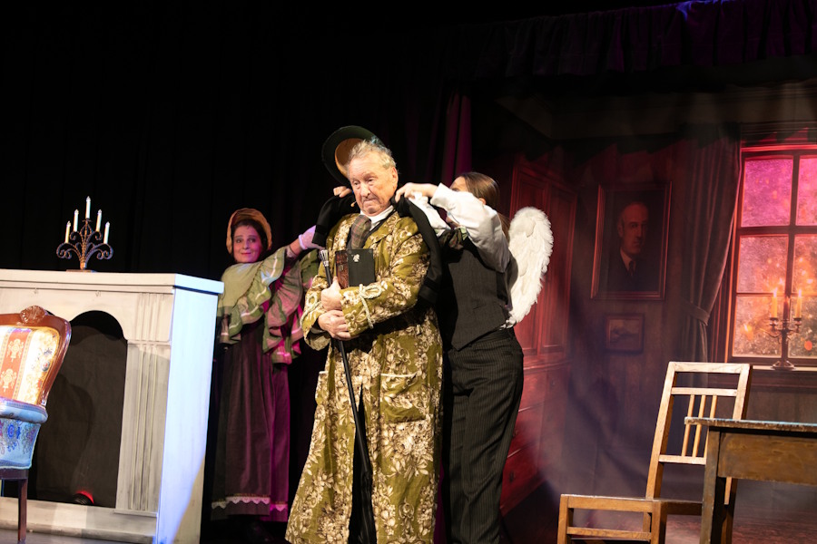 2025_Eine.Weihnachtsgeschichte (10).jpg